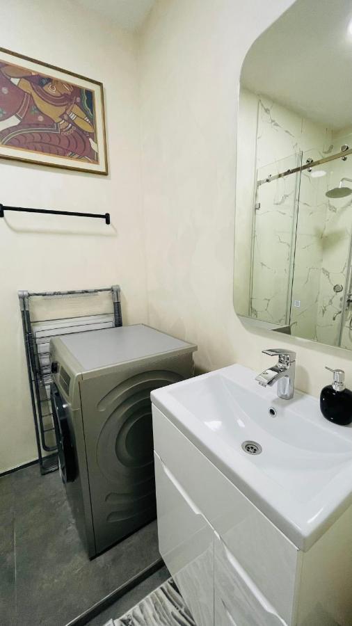 2Br Tashkent City Fountain View Екстериор снимка